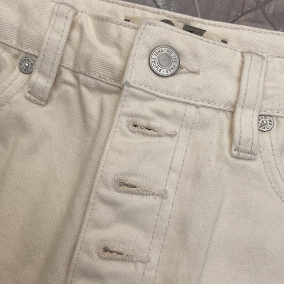 NWOT FREE PEOPLE CREAM SIZE 27 DISTRESSED MINI SKIRT - Picture 3 of 12